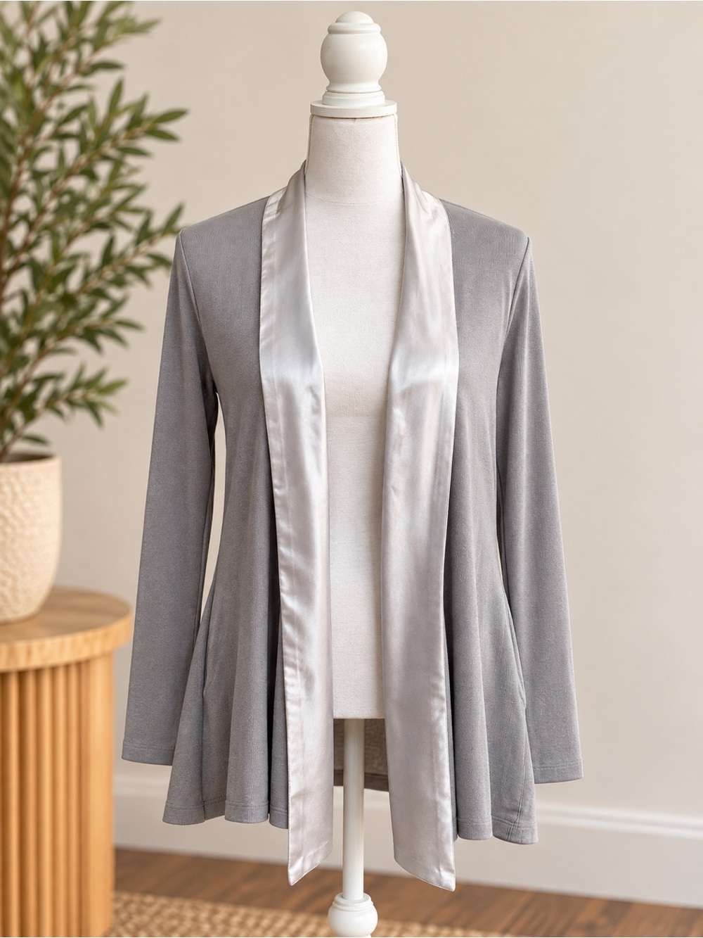 NWT Pj Harlow Shelby Women's Satin-Trim Open Cardigan - Dark Silver